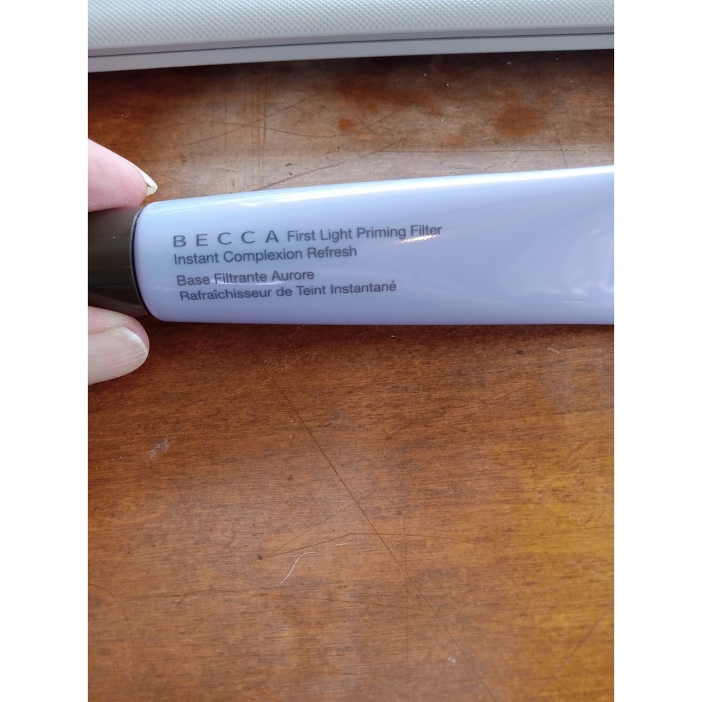 BECCA First Light Priming Filter Instant Complexion Lavender Hue Primer 1 oz